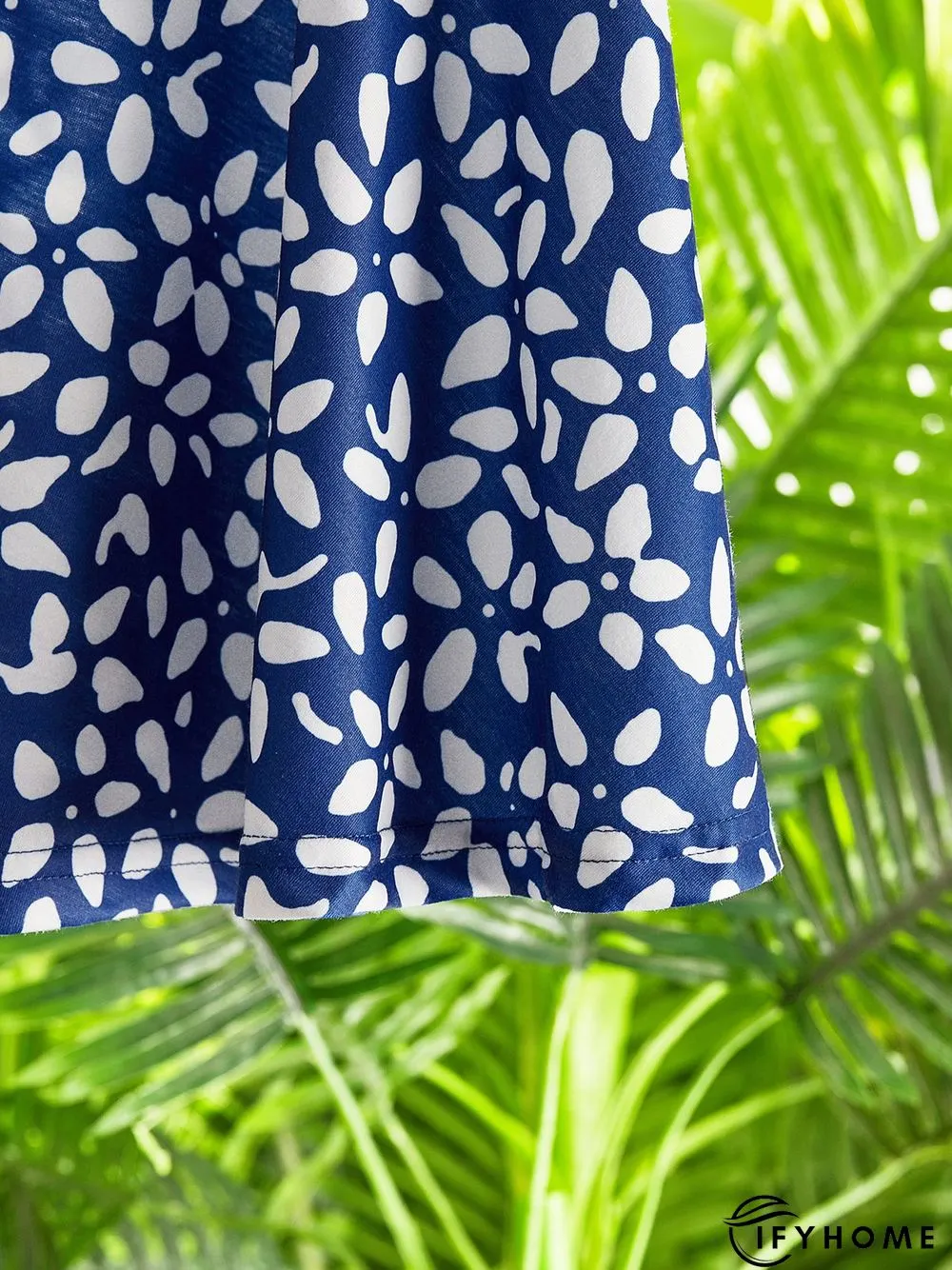 V Neck Fit Casual Star Midi Dress | IFYHOME