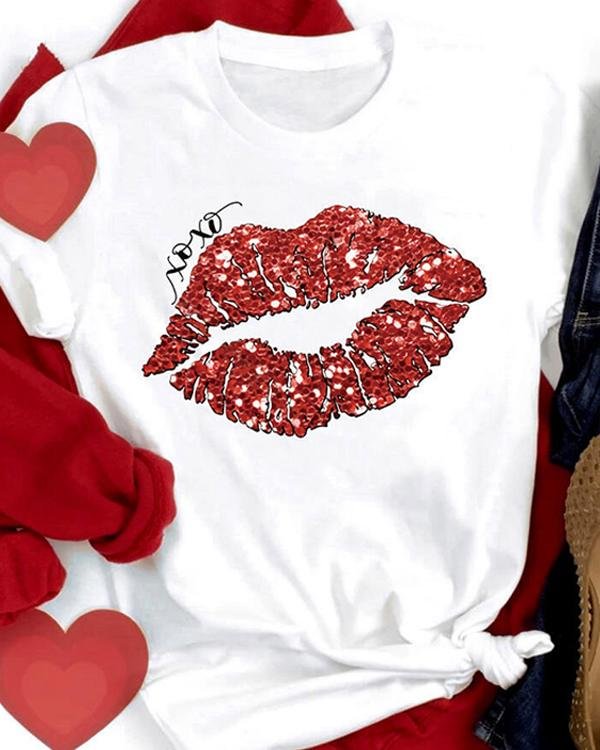 Cotton XOXO Lip Printed Casual Short Sleeves T-Shirt For Valentine's Day - Chicaggo