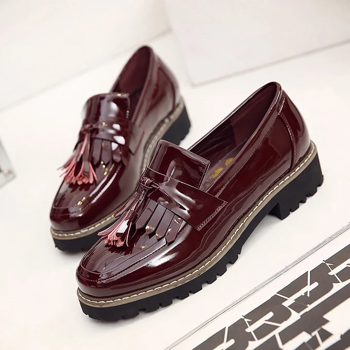 Burgundy Patent Leather Square Toe Tassel Loafers with Fringes Vdcoo