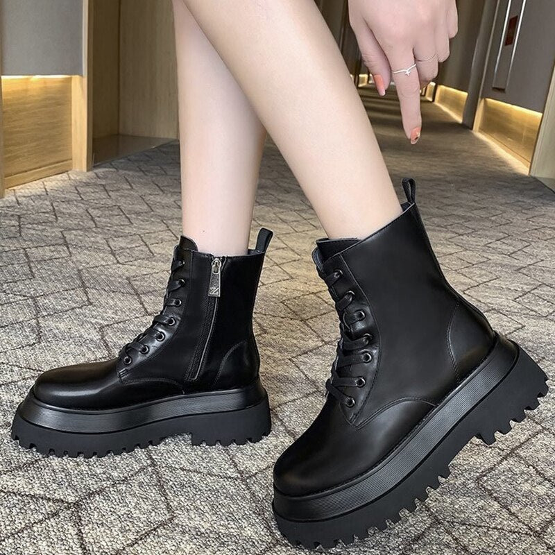 Women Platform Boots Genuine Leather Booties Fashion Black Female Combat Boots y2k Large Size Chunky Martin Boots