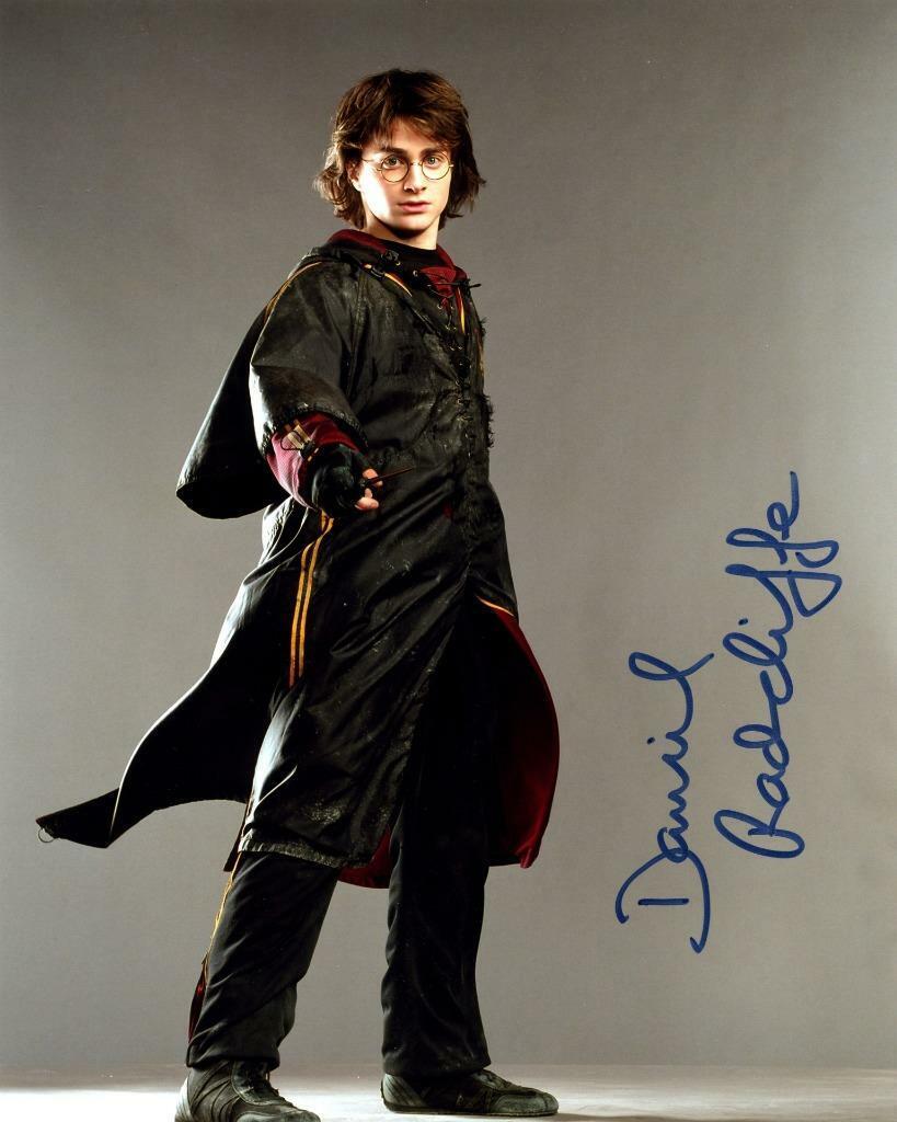 Daniel Radcliffe Harry Potter SIGNED AUTOGRAPHED 10 X 8