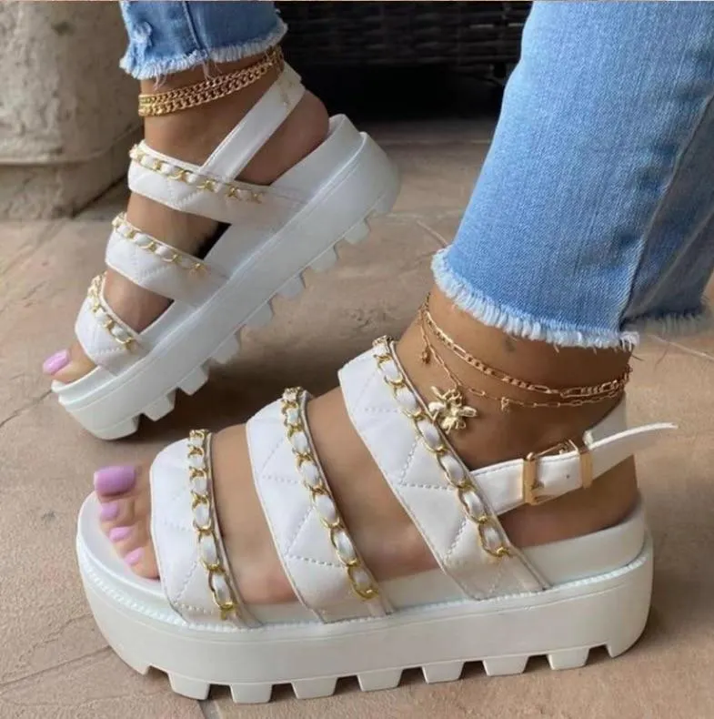 Women Sandals Platform Heels Flat Shoes Chain Decoration Ladies Sandals Summer Fashion Outdoor Female Beach Footwear 2021 New