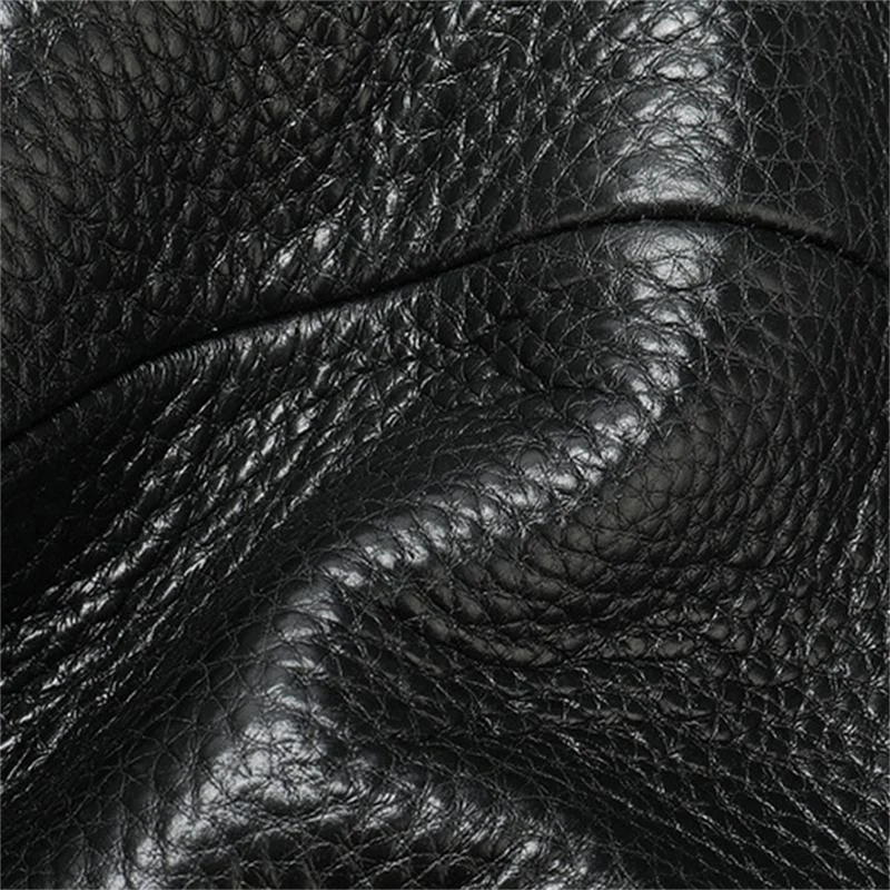 Casual Retro Men's Leather Shoulder Bag Crossbody Bag With Earphone Hole