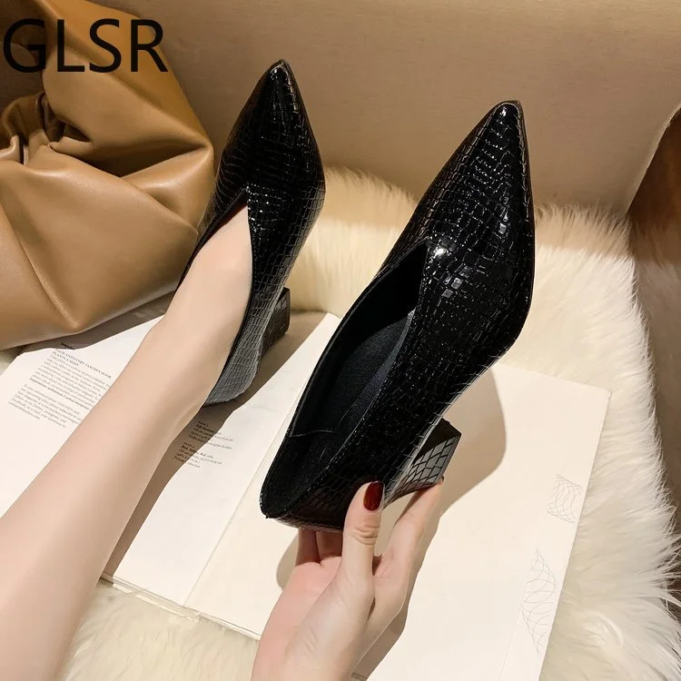 Pointy V-neck Patent-leather Single Women Shoes High Heels Spring Versatile Retro Chunky Single Shoes Zapatos De Mujer Black