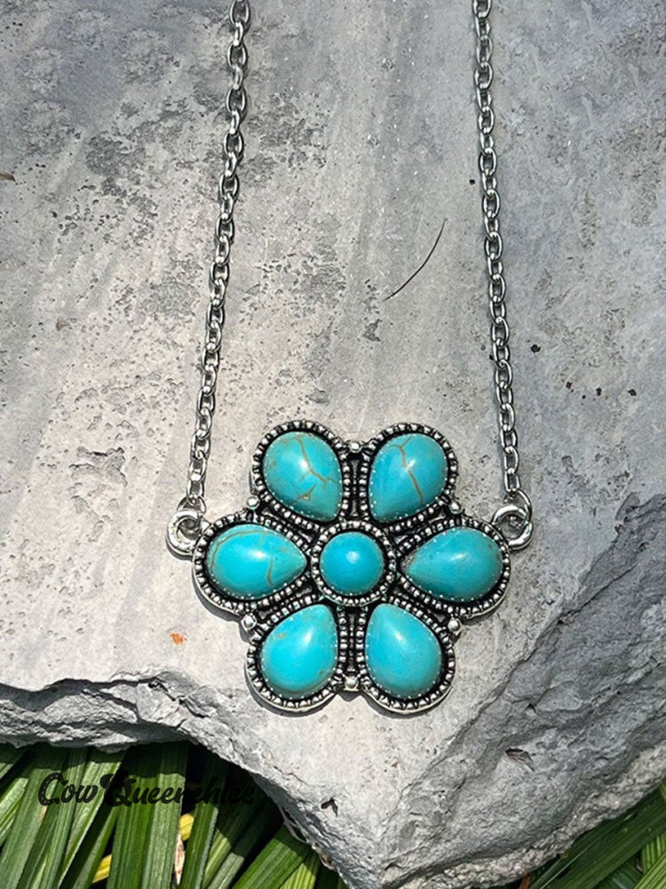 Vintage Western Cowboy Boho Pendant Necklace Colorful / Onesize
