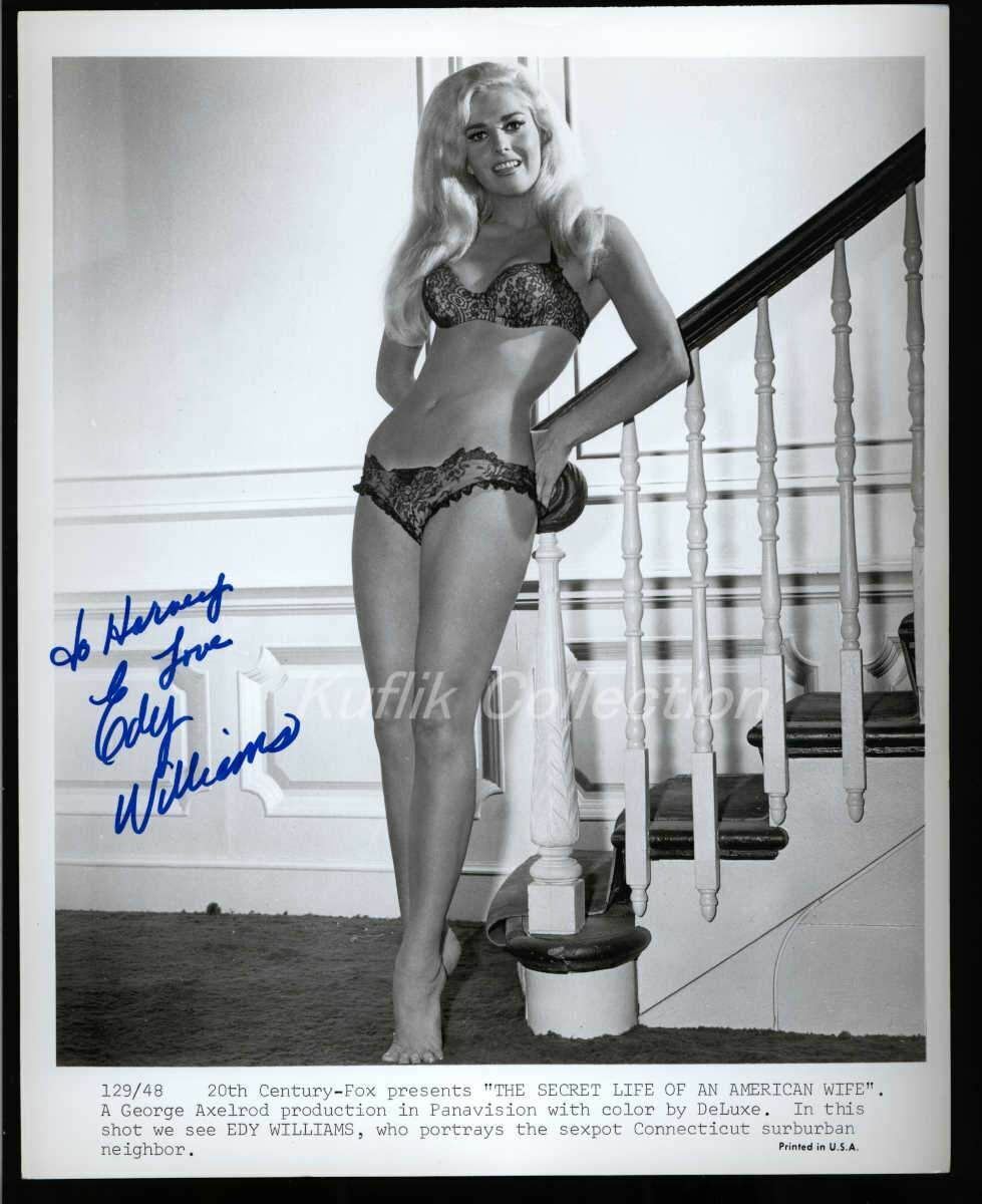 Edy Williams - Signed Vintage Celebrity Autograph Photo Poster painting - Beyond the Valley of