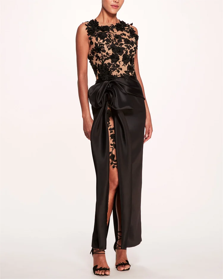 Women's Black Sleeveless Flower Embroidery Dress