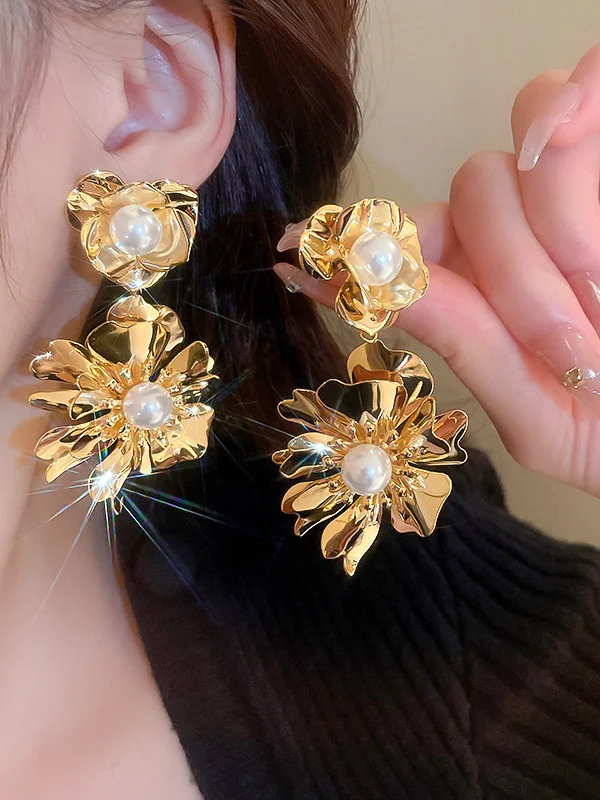 Flower Shape Solid Color Drop Earrings