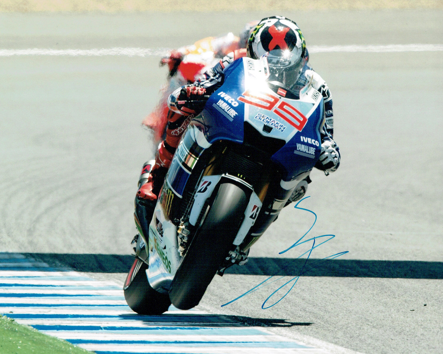 Jorge Lorenzo SIGNED MotoGP Champion Race Winner YAMAHA 10x8 Photo Poster painting RARE AFTAL