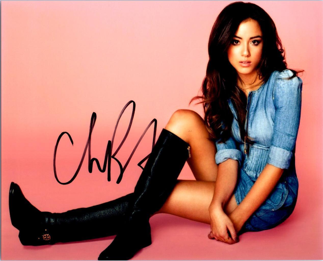 Chloe Bennet 8x10 signed Photo Poster painting autographed Picture + COA