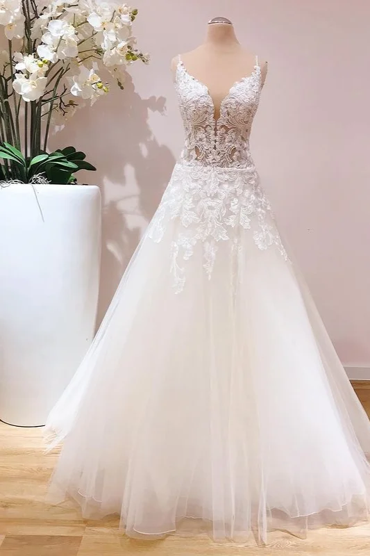 Spaghetti Straps A-line Floor-length Wedding Dress With Appliques Lace Tulle