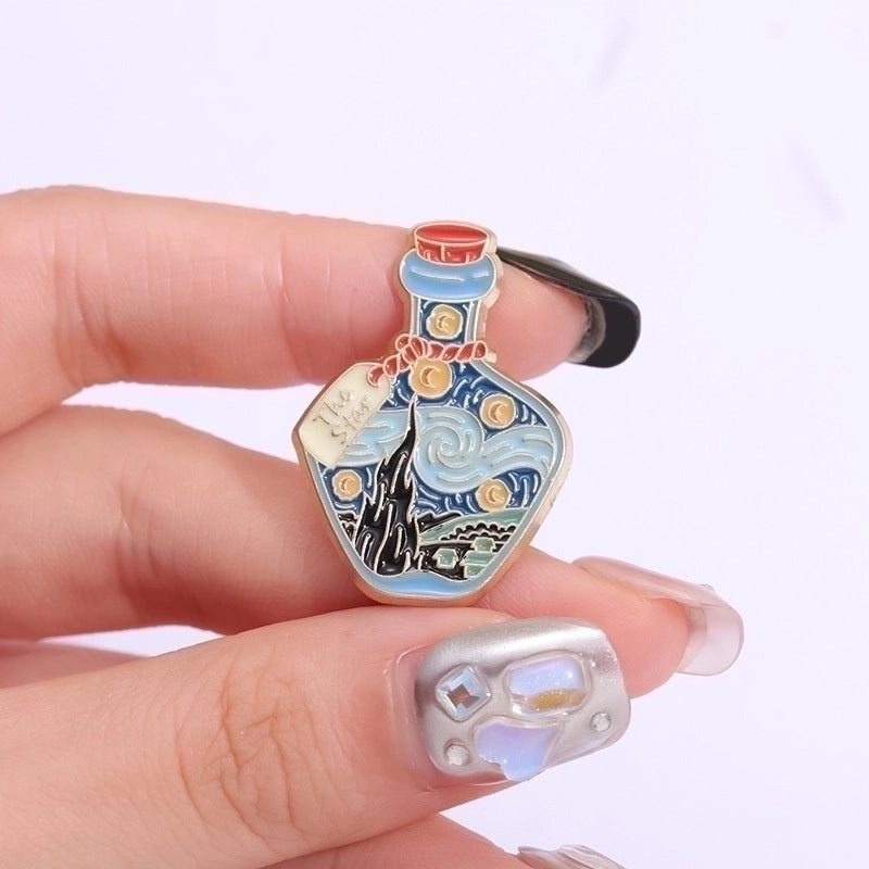 Minimalist Classic Style Artistic Moon Skull Alloy Stamping Stoving Varnish Plating Women’s Brooches