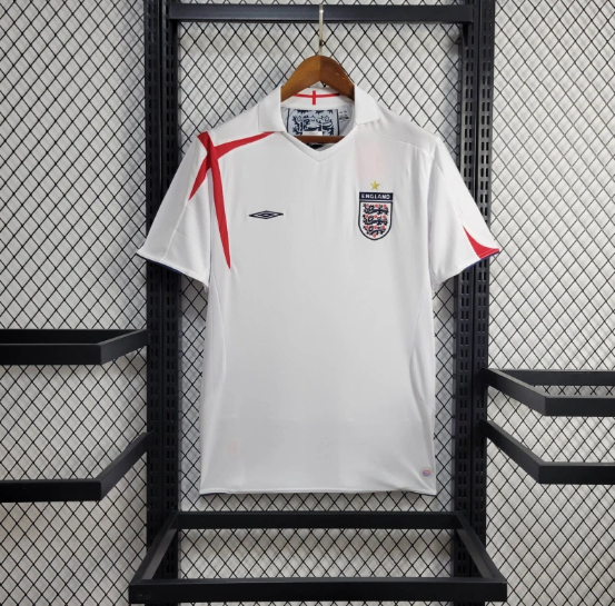 Retro England 2005 Home Football T-Shirt Thai Quality