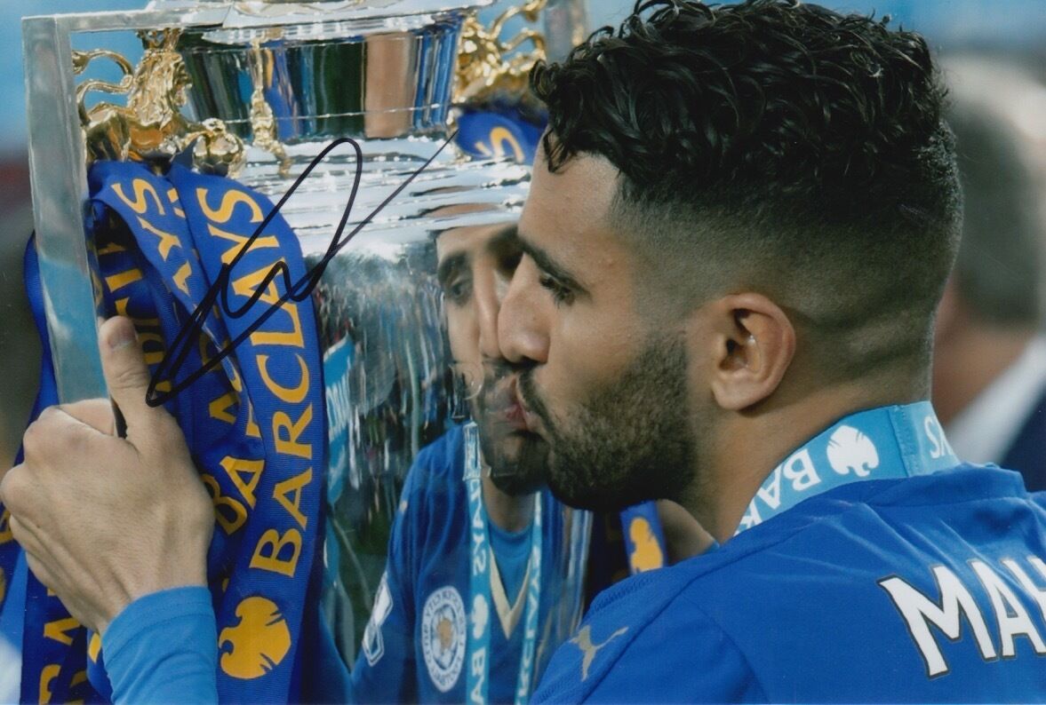 LEICESTER CITY HAND SIGNED RIYAD MAHREZ 6X4 TROPHY Photo Poster painting CHAMPIONS 16 1.