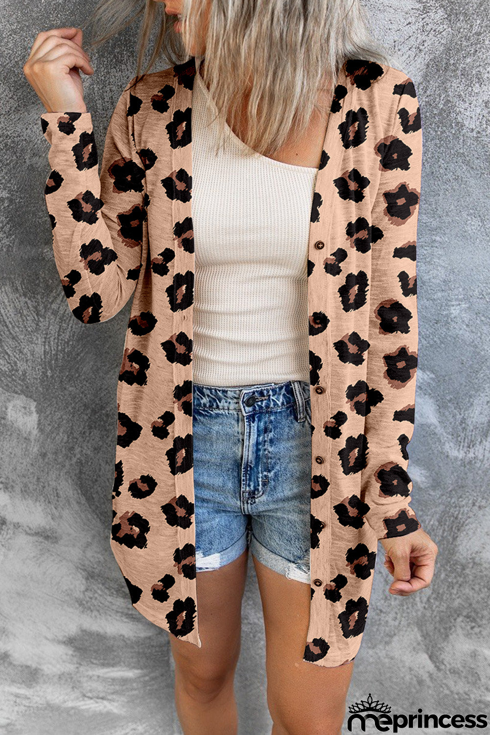 Trendy and Elegant Cardigan