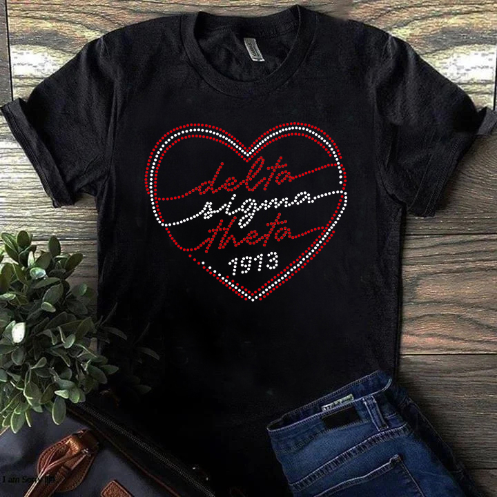 ΔΣΘ  Heart Hoodie and Sweatshirt