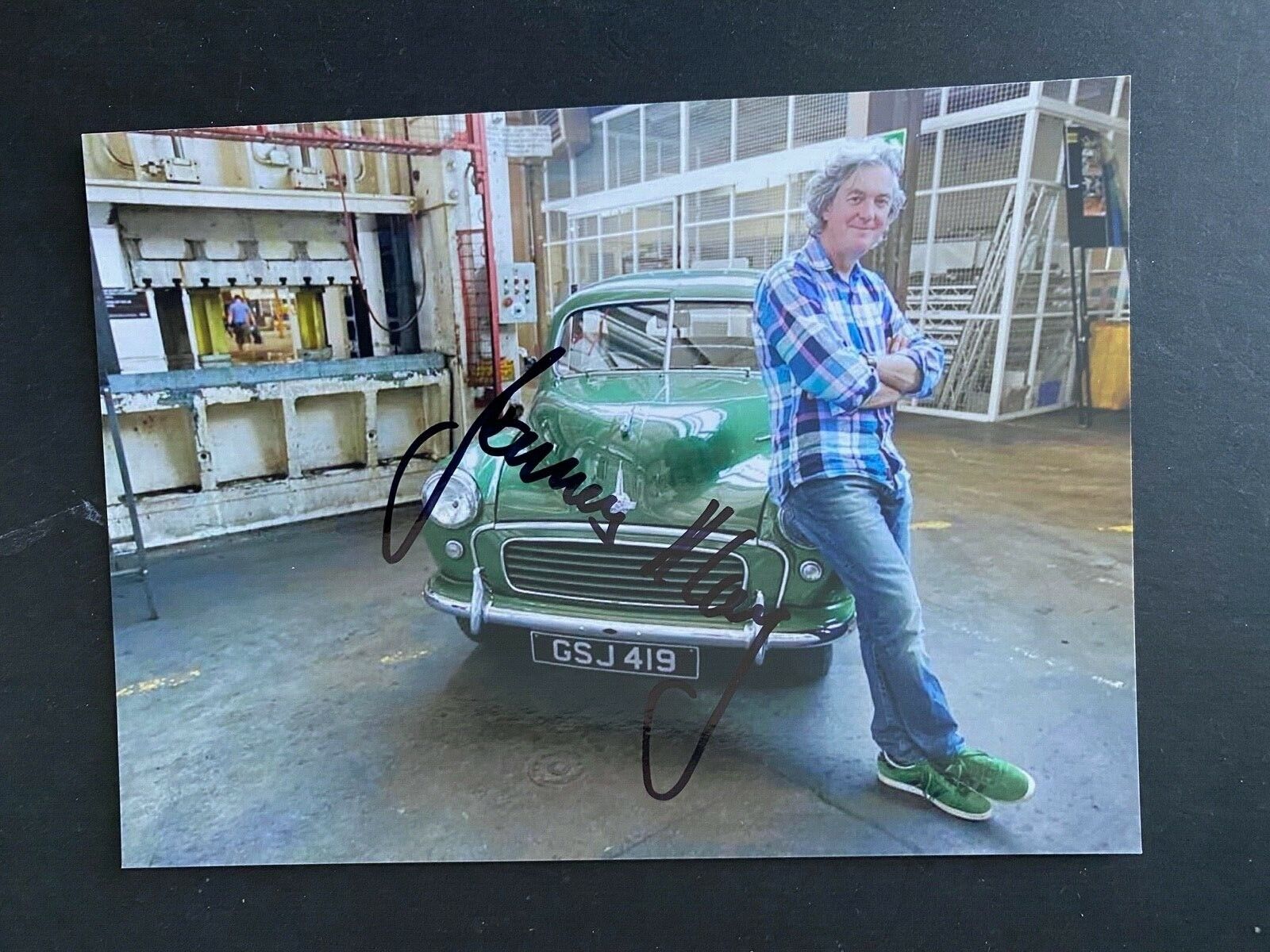 JAMES MAY - TOP GEAR PRESENTER - EXCELLENT SIGNED COLOUR Photo Poster painting