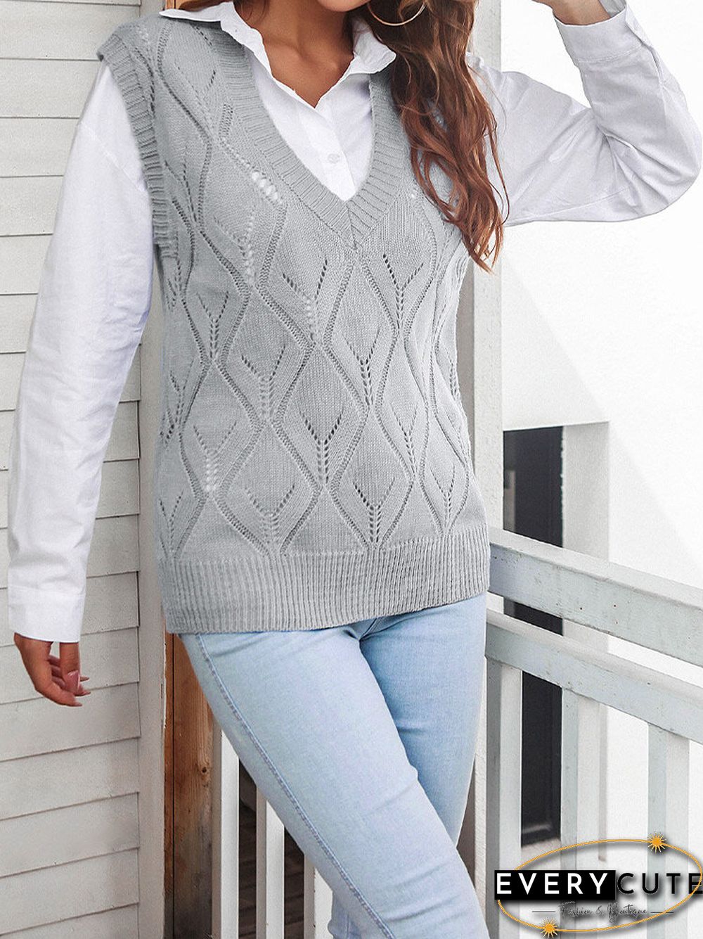 Argyle Pattern Knitted Sleeveless V-neck Hollow Solid Sweater