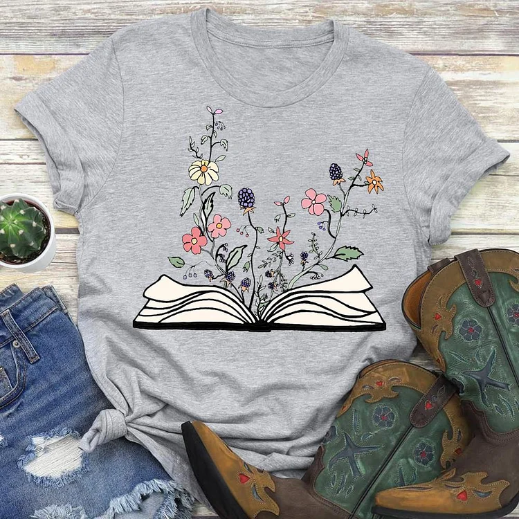 Organic Bookish Decor: with Books and Plants Kids T-Shirt for