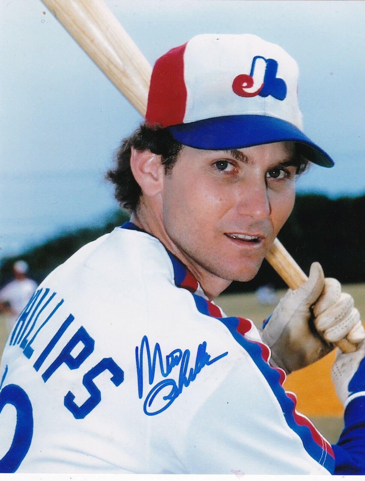 MIKE PHILLIPS MONTREAL EXPOS ACTION SIGNED 8x10