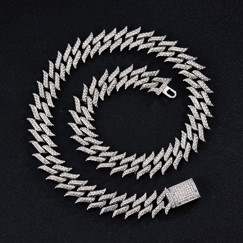 Trendy Thorns 18mm Diamond Cuban Necklace