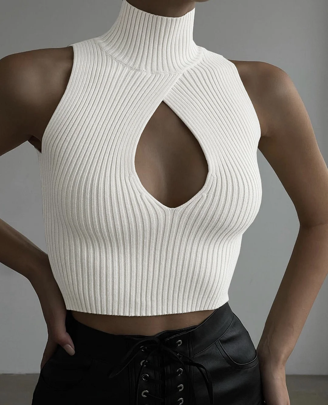 Brownm Brownm Spring And Summer Explosion Women's Sleeveless Hollow Repair Body Weaving Small Vest
