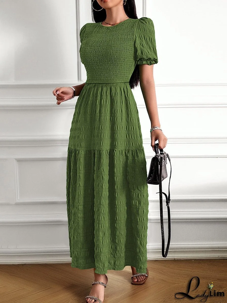 Vintage-inspired and light Dress