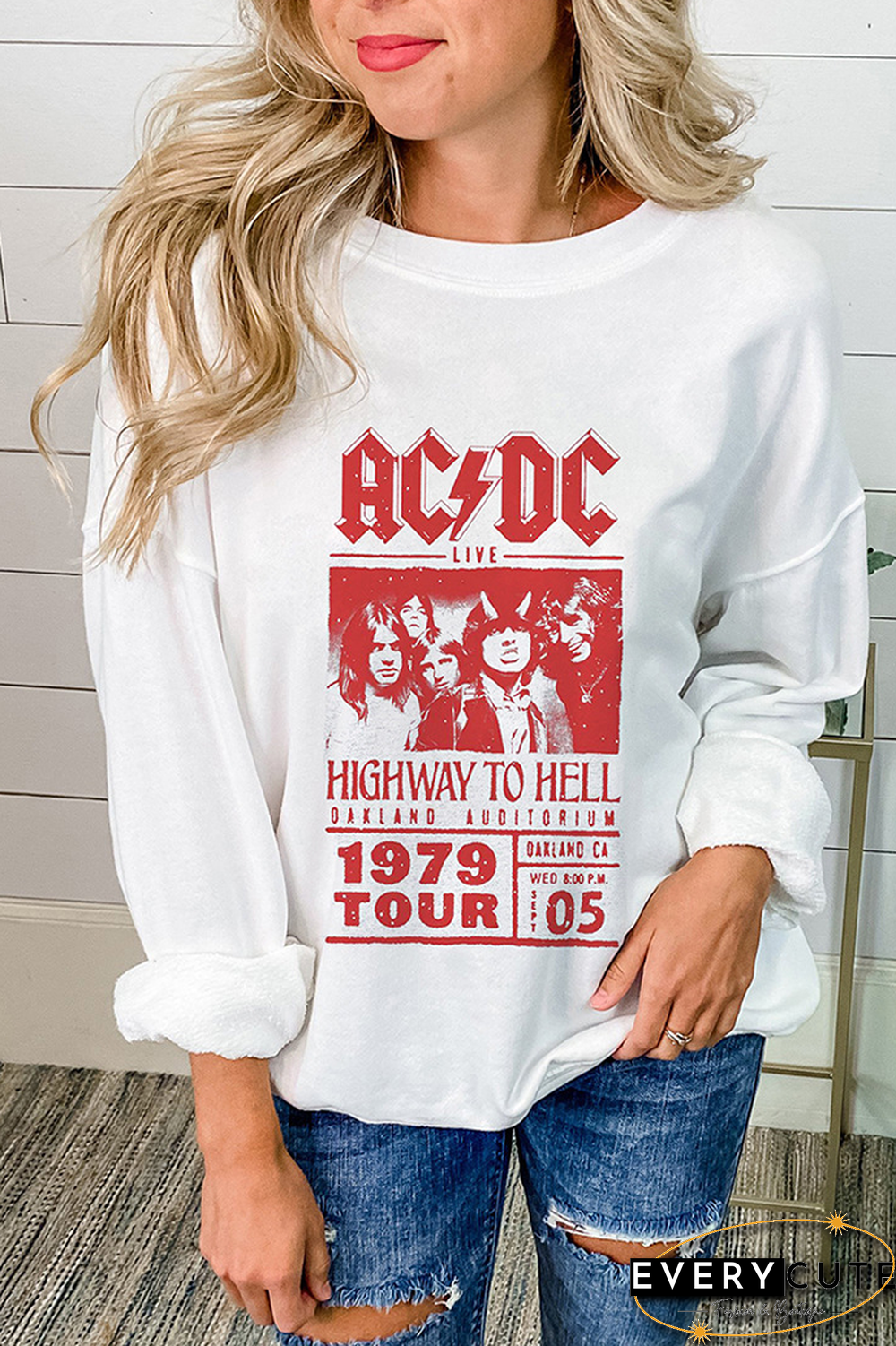 KarliDress Classic O Neck Graphic Sweatshirt P12470