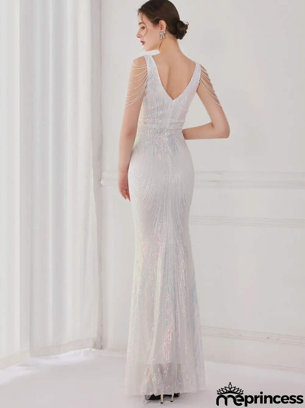 Spring Elegant White Bling Sequins V Neck Tassel Gradient Mermaid Evening Dress