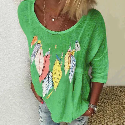 Colorful feather print cropped sleeve T-shirt