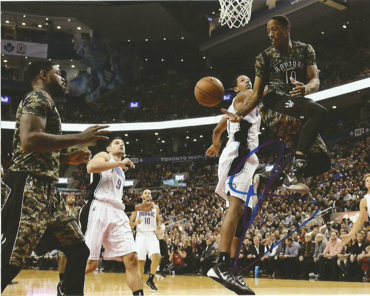 Toronto Raptors Demar Derozan Autographed Signed 8x10 Photo Poster painting COA A