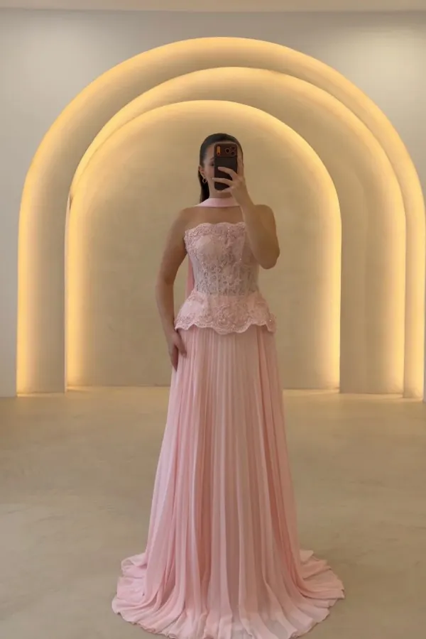 Lussooy Charming Pink Chiffon Lace Strapless Beaded Sleeveless Prom Dress with Scarf 