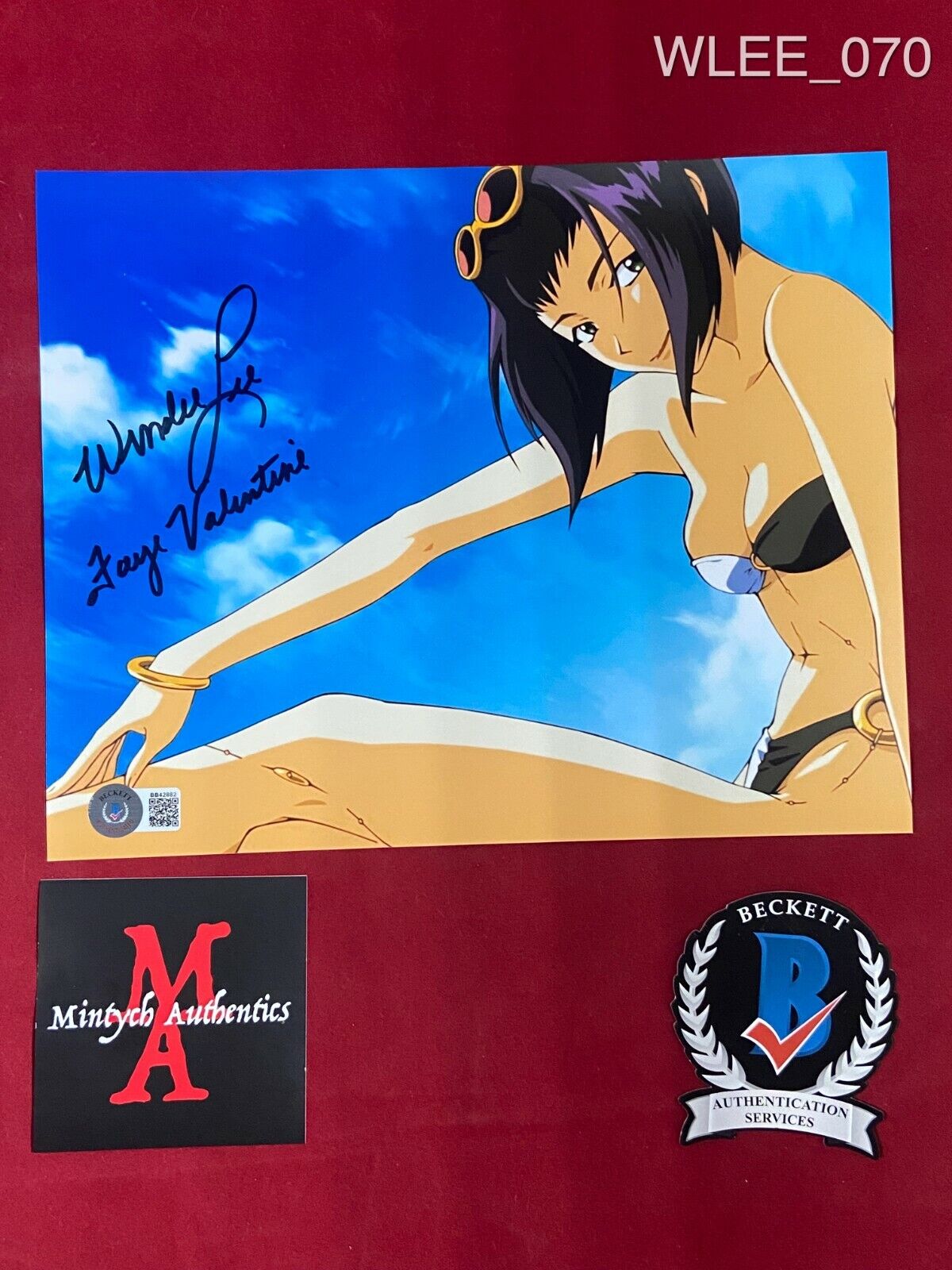 WENDEE LEE SIGNED 8x10 Photo Poster painting! COWBOY BEBOP! FAYE VALENTINE! BECKETT COA! ANIME!