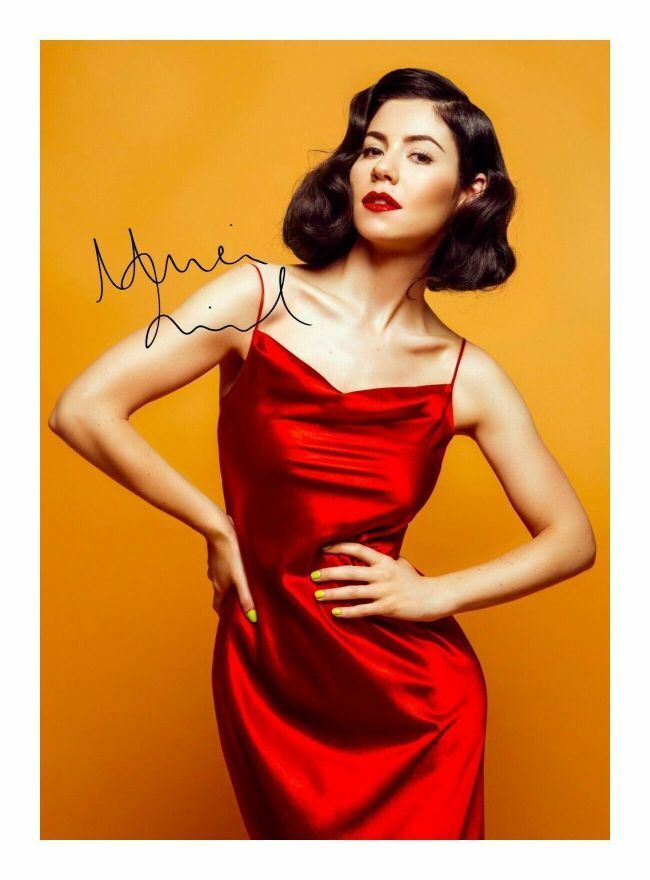 MARINA AND THE DIAMONDS AUTOGRAPH SIGNED PP Photo Poster painting POSTER