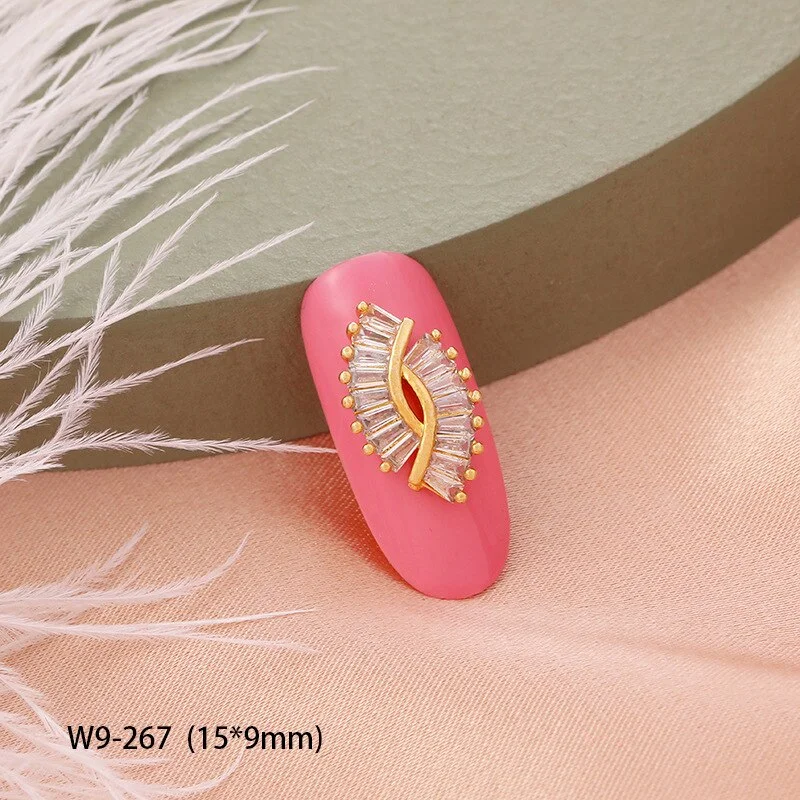 2pcs 2021 New 3D Metal Zircon Nail Art Jewelry Top Zircon Crystal Manicure Zircon Diamond Pendant Japanese Nail Decoration