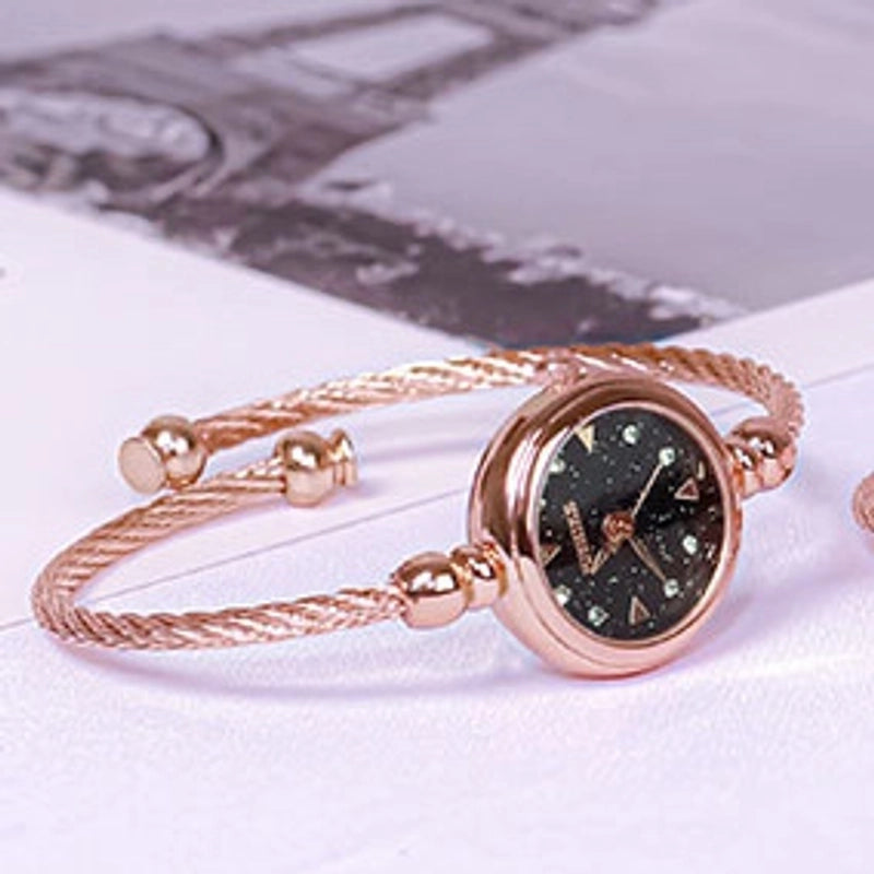 Minimalist Round Buckle Quartz Women’s Watches