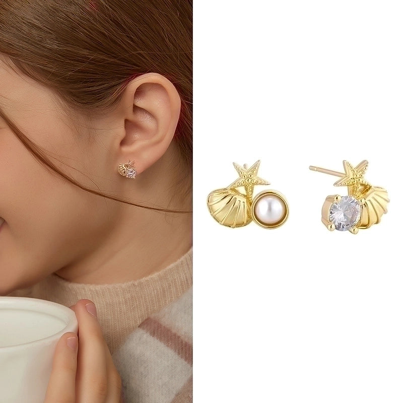 1 Pair Minimalist Flower Plating Inlay Copper Zircon 18k Gold Plated Ear Studs