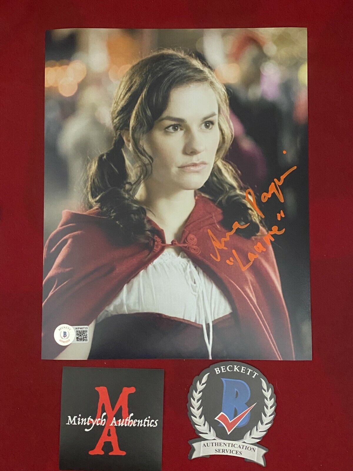 ANNA PAQUIN AUTOGRAPHED SIGNED 8x10 Photo Poster painting! TRICK 'R TREAT! LAURIE! BECKETT COA!