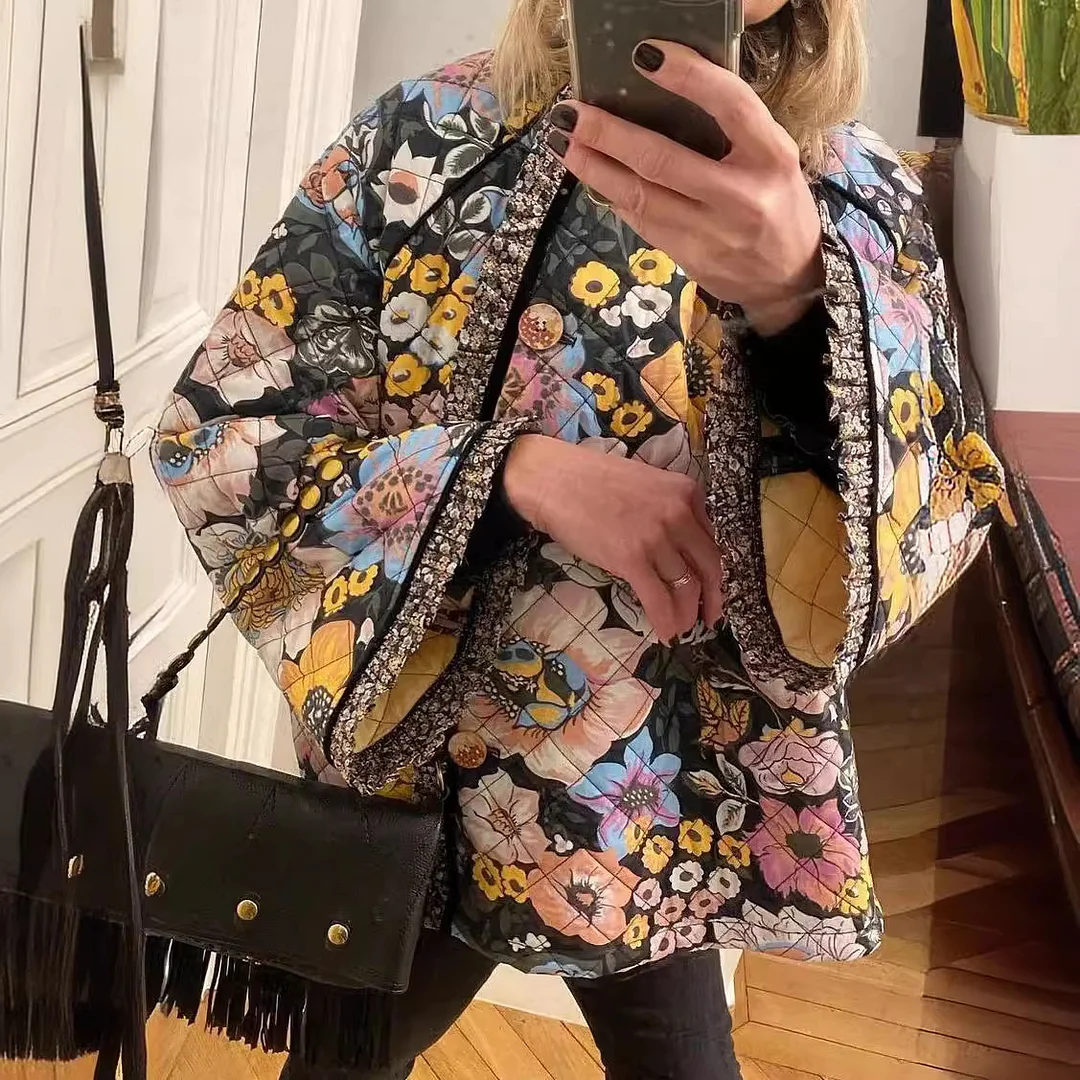 Woherb 2023 Autumn And Winter New Style Lace Trumpet Sleeve Padded Coat Print-Outfit Ideas