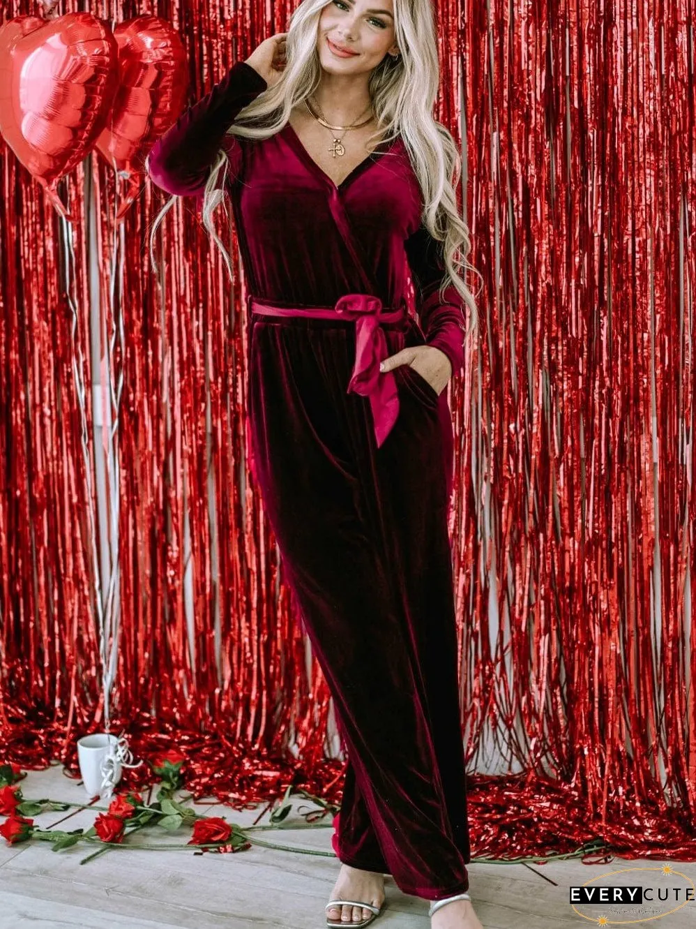 Long Jumpsuit in Velvet: Elegant and Comfortable