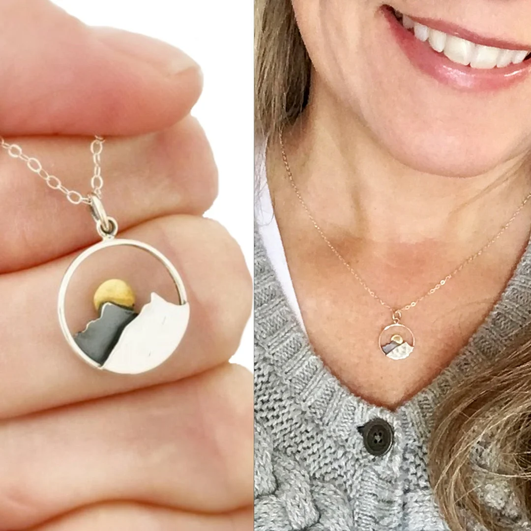 MOUNTAIN NECKLACE