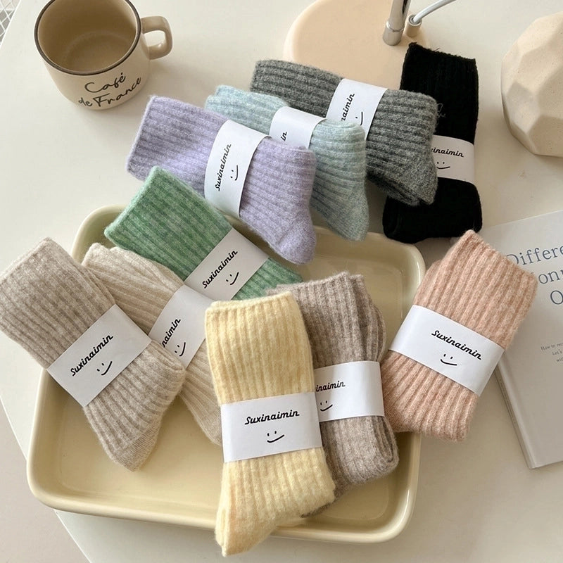 Women’s Socks Autumn And Winter Large Color Thickened Winter Fleece-lined Wool Mid-calf Length Socks Women’s Fashionable Striped Pile Socks