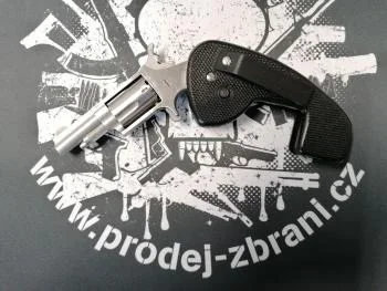 Dispozitiv pliant de autoapărare Naa