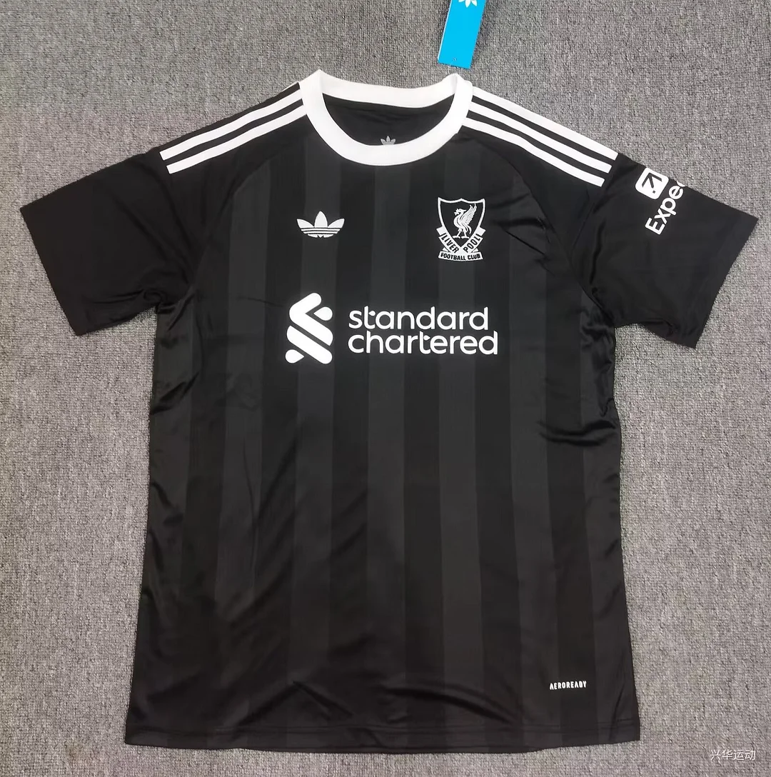 2025/26 Liverpool Goalie Football Jersey 