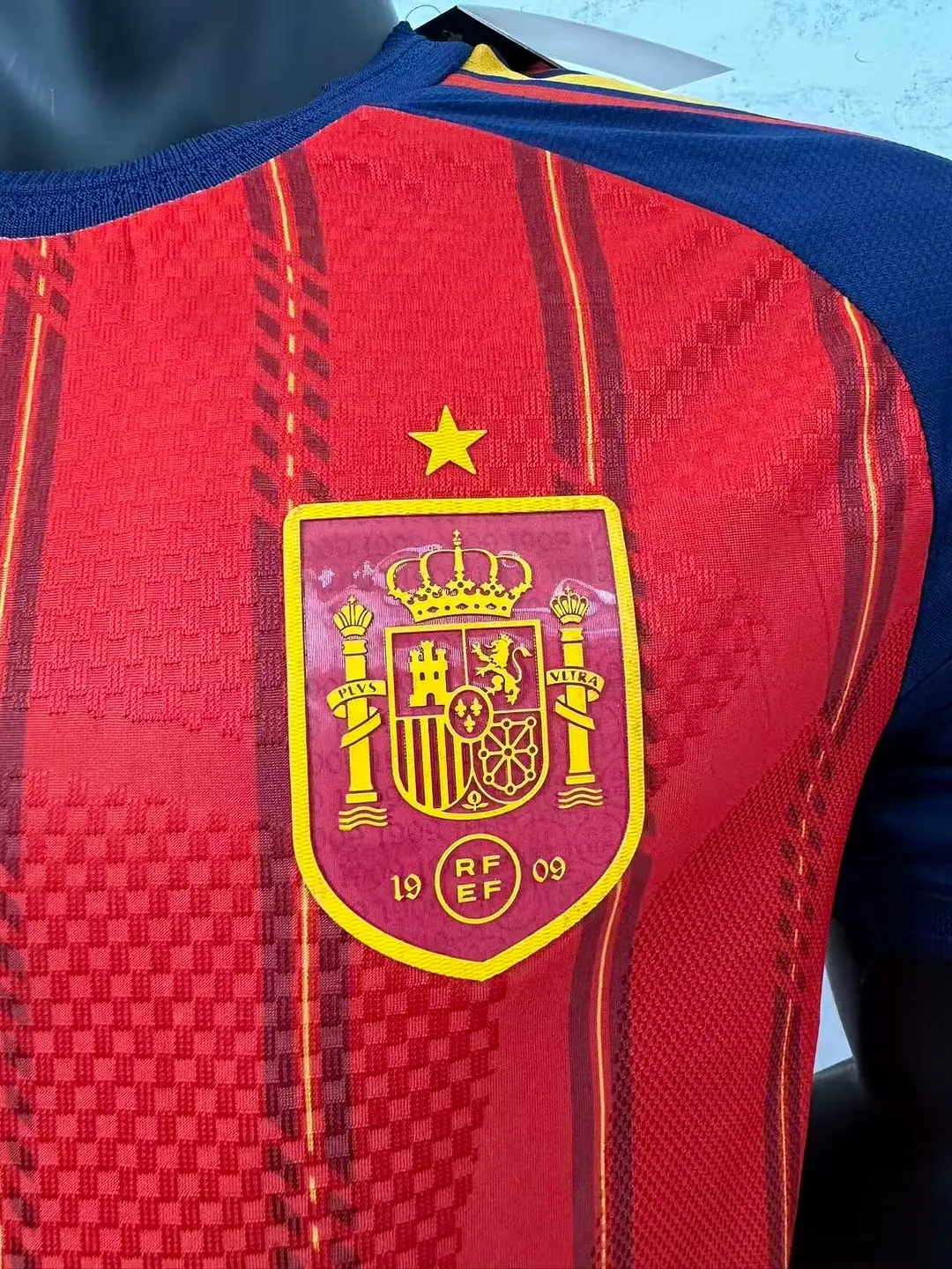 2026 Spain Home Player Version Men's Football T-Shirt Thai Quality