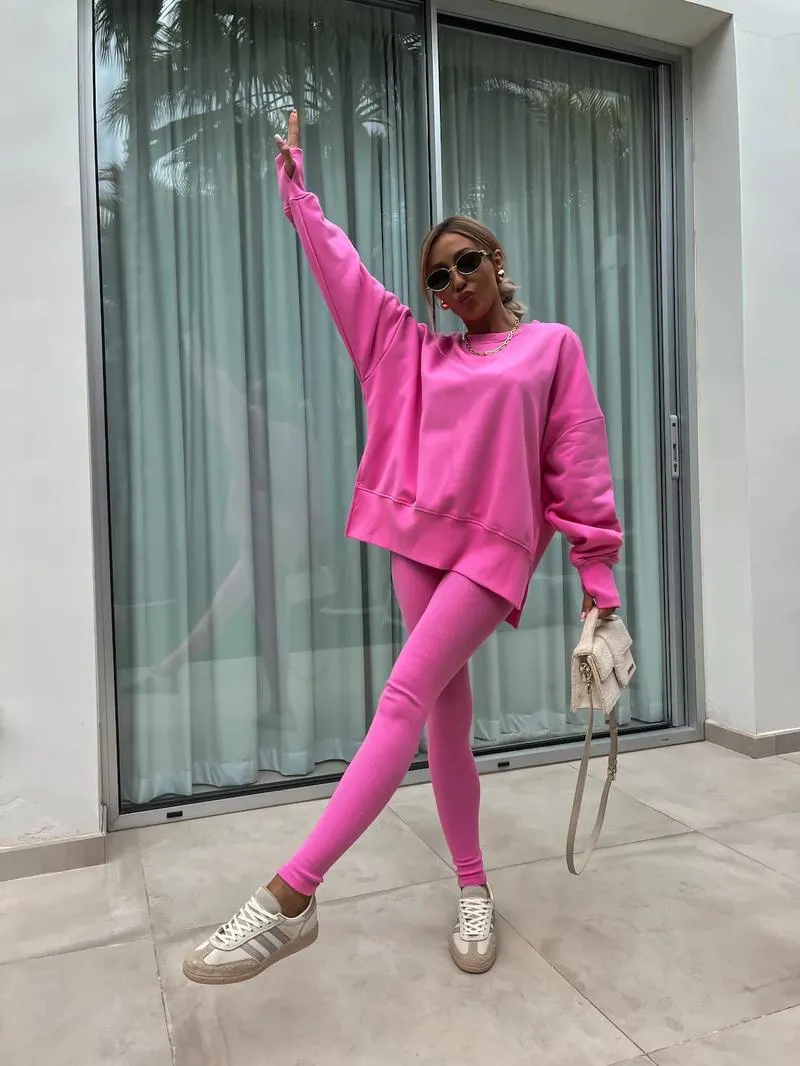 Oversize Two-Piece Set Women's Split Hem Sweatshirt & Skinny Pants, Casual Fashion Cozy Round Neck Long Sleeve Pullover Women's Clothing for Fall & Basic Winter Suits Womenswear Gamis