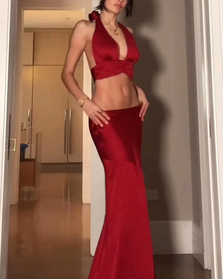 Elegant Halterneck Top And Sexy Maxi Skirt Set