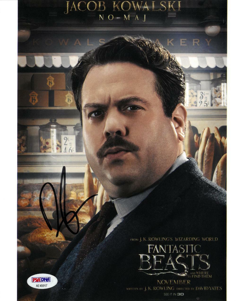 Dan Fogler Signed The Crimes of Grindelwald Auto 8x10 Photo Poster painting PSA/DNA #AE45917