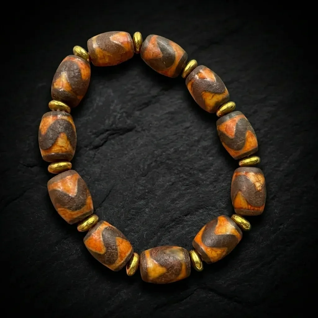 JiStones | Heritage Dzi Agate Bracelet &ndash; Handcrafted Spiritual Talisman The Guardian (Tiger Tooth)-Standard Fit (Elastic)
