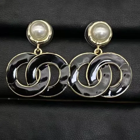 Women's Vintage Pendant Earrings - Stylish, Geometric